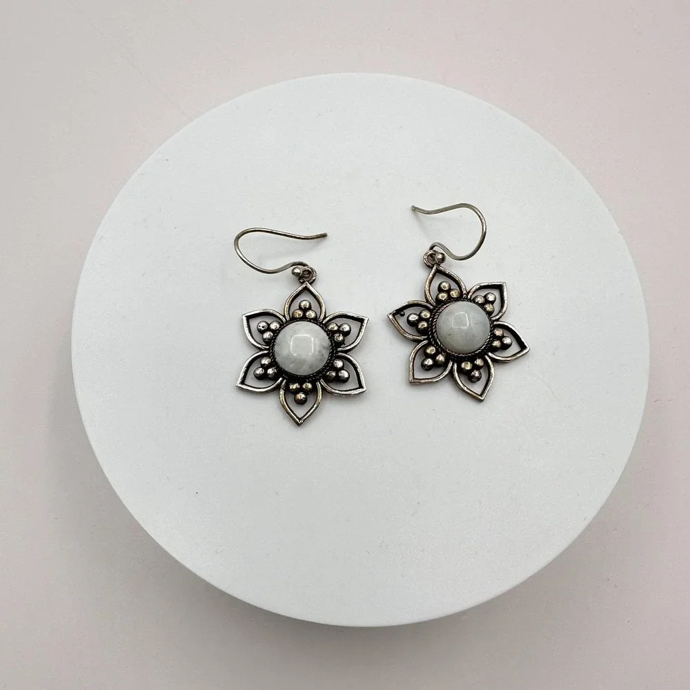 Vintage 90s Silver Tone Moonstone Floral Dangle Earrings Women's Classic Jewelry